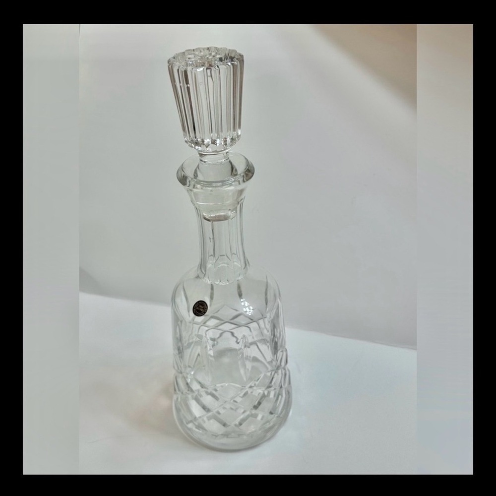 24% Leaded Crystal Decanter with Stopper (Made in Romania)